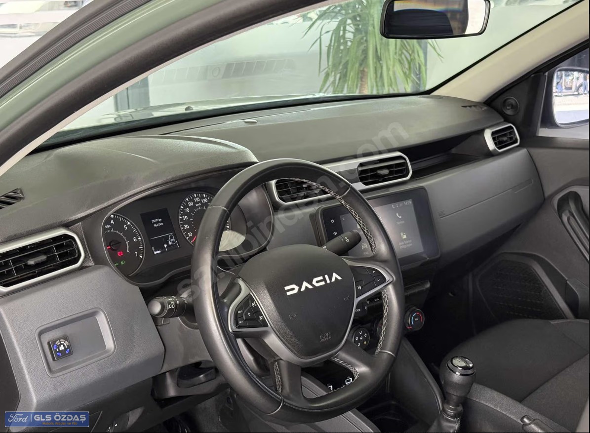 DACİA DUSTER 1.0 TCE ESSENTİAL 2023 MODEL